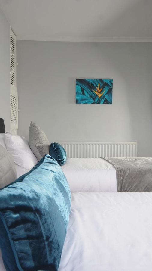 Portobello House - Four Bedroom House Perfect For Contractors - Sleeps 6 - Free Parking Вулвергемптон Екстериор снимка