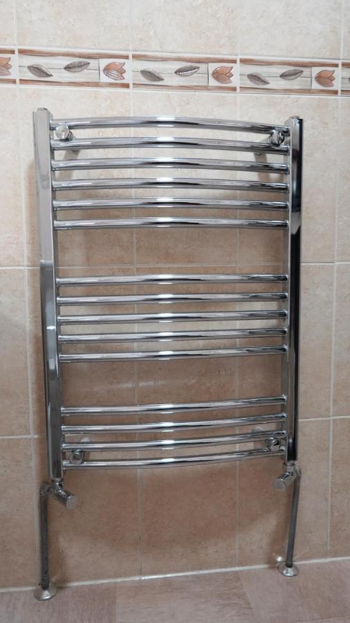 Portobello House - Four Bedroom House Perfect For Contractors - Sleeps 6 - Free Parking Вулвергемптон Екстериор снимка