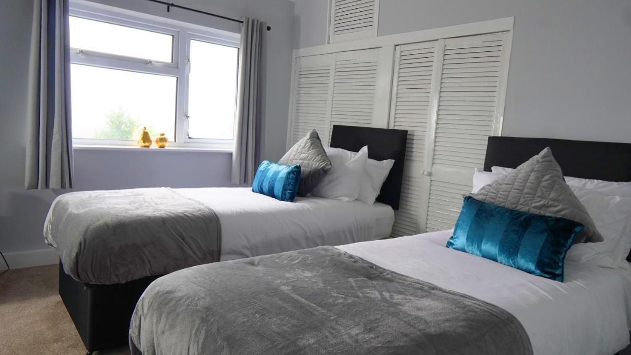 Portobello House - Four Bedroom House Perfect For Contractors - Sleeps 6 - Free Parking Вулвергемптон Екстериор снимка
